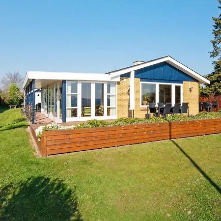 בית נופש Panoramic Water View - By Traum בורקופ